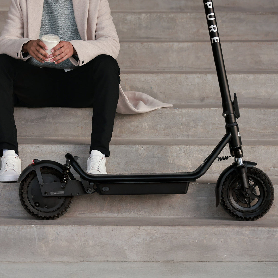 Pure Electric Scooter Black Air⁵ Ultra Suspension